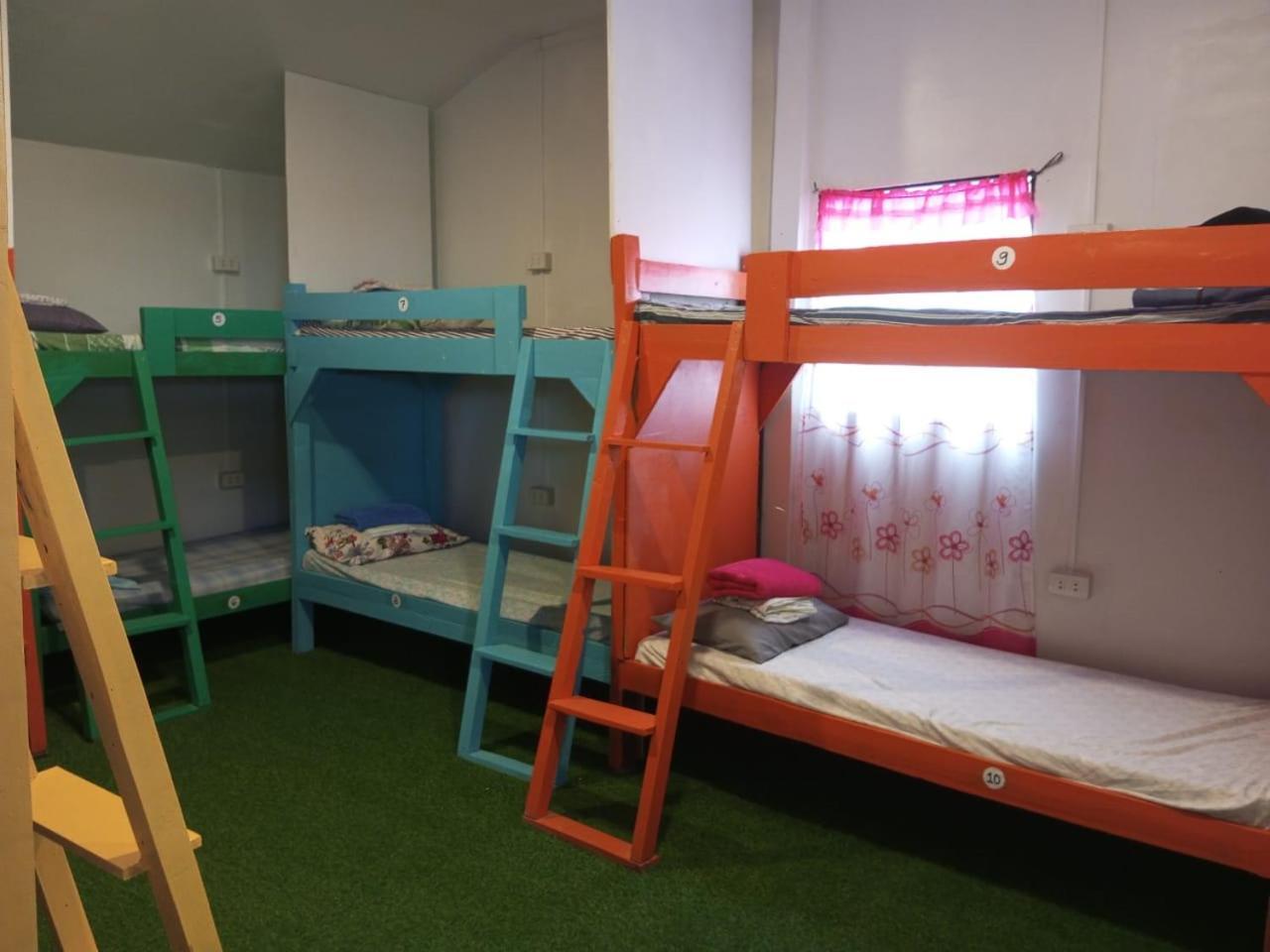 Paradise Budget Palawan Hostel 엘니도 외부 사진