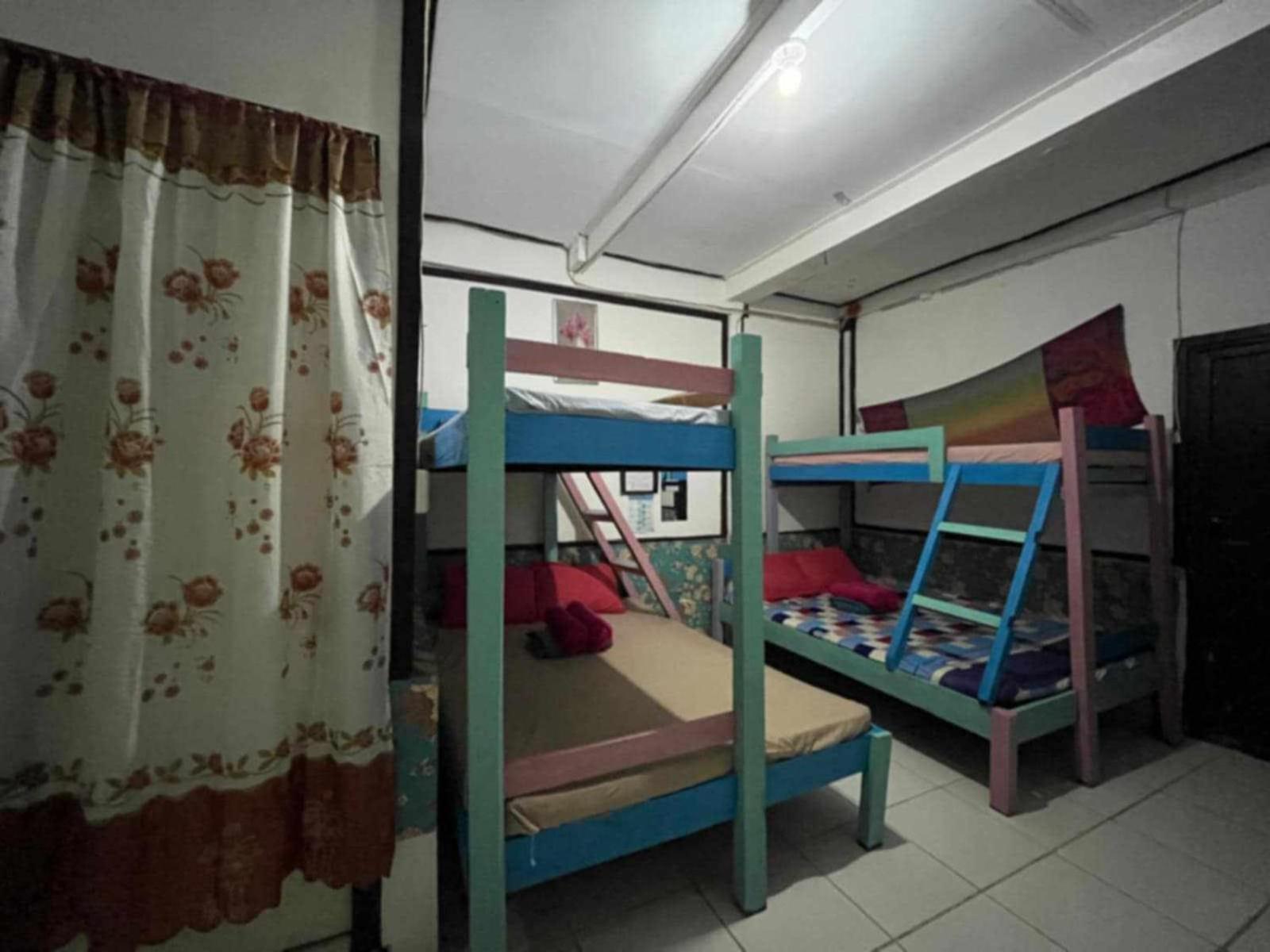 Paradise Budget Palawan Hostel 엘니도 외부 사진